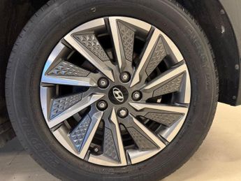 Hyundai IONIQ 38.3kWh Premium Auto 5dr