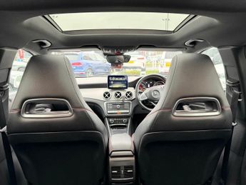 Mercedes-Benz GLA 2.1 GLA220d AMG Line (Premium Plus) SUV 5dr Diesel 7G-DCT 4MATIC