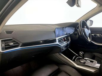 BMW 3 Series 2.0 330e 12kWh SE Pro Touring 5dr Petrol Plug-in Hybrid Auto Eur