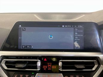 BMW 3 Series 2.0 330e 12kWh SE Pro Touring 5dr Petrol Plug-in Hybrid Auto Eur