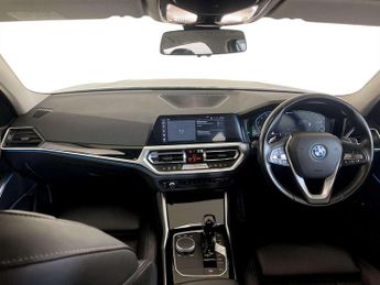 BMW 3 Series 2.0 330e 12kWh SE Pro Touring 5dr Petrol Plug-in Hybrid Auto Eur