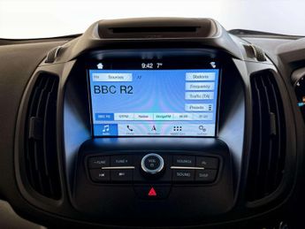 Ford Kuga 1.5T EcoBoost Zetec SUV 5dr Petrol Auto AWD Euro 6 (s/s) (176 ps