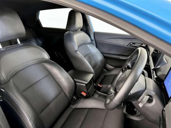 MG MG4 64kWh Trophy Long Range Hatchback 5dr Electric Auto (203 ps)