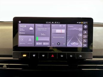 MG MG4 64kWh Trophy Long Range Hatchback 5dr Electric Auto (203 ps)