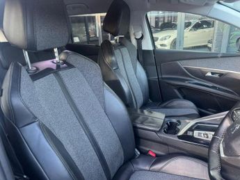 PEUGEOT 5008 1.6 THP Allure SUV 5dr Petrol EAT Euro 6 (s/s) (165 ps) **FINANC