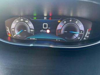 PEUGEOT 5008 1.6 THP Allure SUV 5dr Petrol EAT Euro 6 (s/s) (165 ps) **FINANC