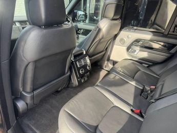 LAND ROVER RANGE ROVER 3.0 TD V6 Vogue SUV 5dr Diesel Auto 4WD Euro 6 (s/s) (258 ps) **