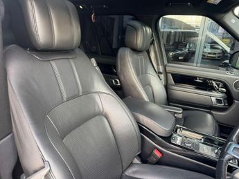 LAND ROVER RANGE ROVER 3.0 TD V6 Vogue SUV 5dr Diesel Auto 4WD Euro 6 (s/s) (258 ps) **