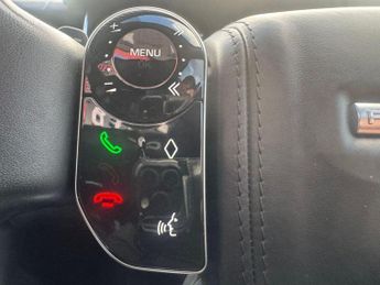 LAND ROVER RANGE ROVER 3.0 TD V6 Vogue SUV 5dr Diesel Auto 4WD Euro 6 (s/s) (258 ps) **