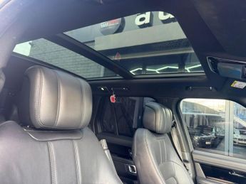 LAND ROVER RANGE ROVER 3.0 TD V6 Vogue SUV 5dr Diesel Auto 4WD Euro 6 (s/s) (258 ps) **