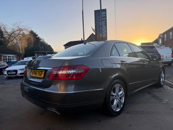 Mercedes-Benz E Class 3.0 E350 CDI V6 BlueEfficiency Avantgarde Edition 125 G-Tronic+ 