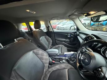 MINI Hatch 1.5 Cooper Auto Euro 6 (s/s) 5dr