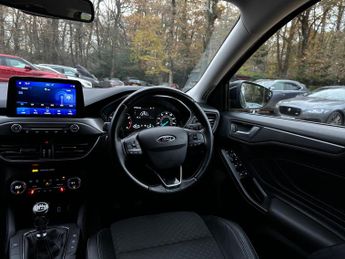Ford Focus 1.0T EcoBoost Titanium X Euro 6 (s/s) 5dr
