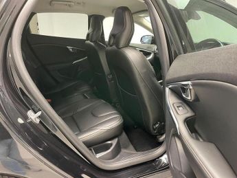 Volvo V40 Cross Country 1.5 T3 Pro Auto Euro 6 (s/s) 5dr