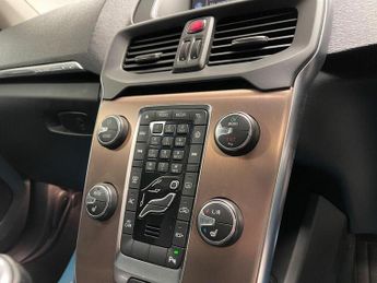 Volvo V40 Cross Country 1.5 T3 Pro Auto Euro 6 (s/s) 5dr