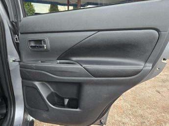 Mitsubishi Outlander 2.0h 12kWh GX3h CVT 4WD Euro 5 (s/s) 5dr
