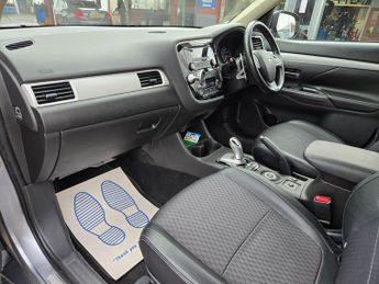 Mitsubishi Outlander 2.0h 12kWh GX3h CVT 4WD Euro 5 (s/s) 5dr