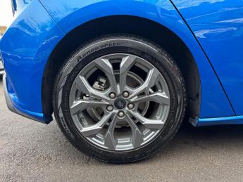 Ford Focus 1.0T EcoBoost MHEV ST-Line DCT Euro 6 (s/s) 5dr