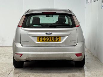 Ford Focus 1.6 Zetec 5dr