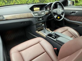 Mercedes-Benz E Class 2.1 E250 CDI BlueEfficiency Avantgarde Tiptronic Euro 5 4dr