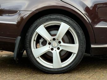 Mercedes-Benz E Class 2.1 E250 CDI BlueEfficiency Avantgarde Tiptronic Euro 5 4dr