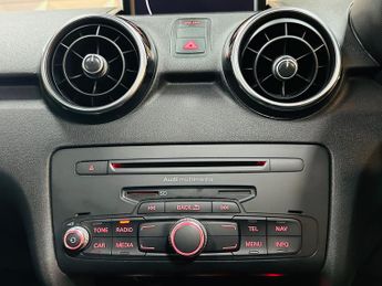 Audi A1 1.4 TFSI CoD Black Edition Sportback S Tronic Euro 5 (s/s) 5dr