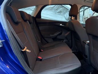 Ford Focus 1.0T EcoBoost Zetec Edition Auto Euro 6 (s/s) 5dr