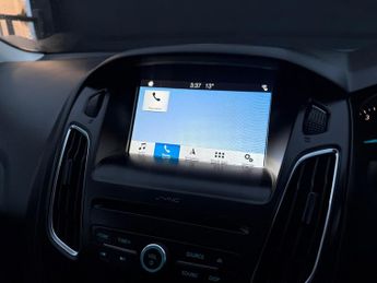 Ford Focus 1.0T EcoBoost Zetec Edition Auto Euro 6 (s/s) 5dr