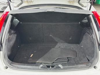 Volvo V40 2.0 D4 SE Lux Nav Geartronic Euro 5 (s/s) 5dr