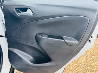 Vauxhall Crossland X 1.2 Turbo SE Nav Auto Euro 6 (s/s) 5dr