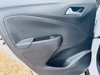 Vauxhall Crossland X 1.2 Turbo SE Nav Auto Euro 6 (s/s) 5dr