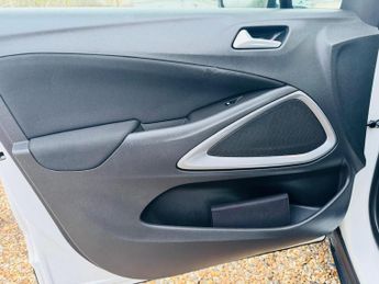 Vauxhall Crossland X 1.2 Turbo SE Nav Auto Euro 6 (s/s) 5dr