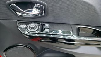 Renault Clio 1.5 dCi Dynamique MediaNav Hatchback 5dr Diesel EDC Euro 5 (90 p