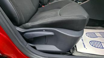 Renault Clio 1.5 dCi Dynamique MediaNav Hatchback 5dr Diesel EDC Euro 5 (90 p