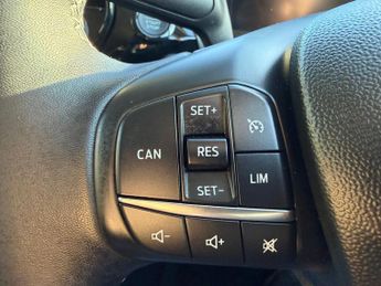 FORD FIESTA TITANIUM X MHEV