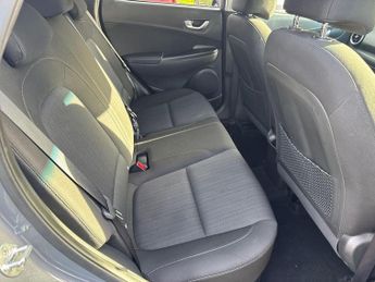 Hyundai Kona 1.6 h-GDi Premium SUV 5dr Petrol Hybrid DCT Euro 6 (s/s) (141 ps