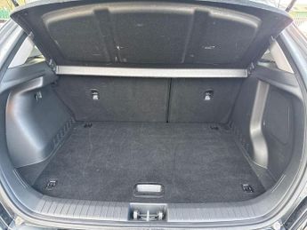 Hyundai Kona 1.6 h-GDi Premium SUV 5dr Petrol Hybrid DCT Euro 6 (s/s) (141 ps