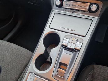 Hyundai Kona 64kWh Premium SUV 5dr Electric Auto (10.5kW Charger) (204 ps)