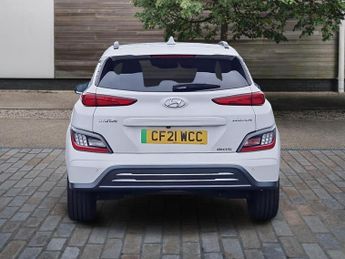 Hyundai Kona 64kWh Premium SUV 5dr Electric Auto (10.5kW Charger) (204 ps)