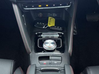 MG MG ZS 72.6kWh Trophy Connect Long Range Auto 5dr