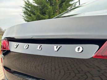 Volvo S90 2.0 T4 R-Design Plus Auto Euro 6 (s/s) 4dr