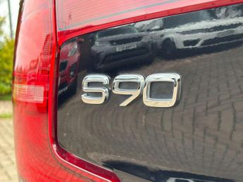 Volvo S90 2.0 T4 R-Design Plus Auto Euro 6 (s/s) 4dr