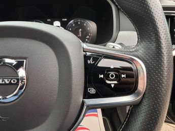 Volvo S90 2.0 T4 R-Design Plus Auto Euro 6 (s/s) 4dr