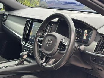 Volvo S90 2.0 T4 R-Design Plus Auto Euro 6 (s/s) 4dr