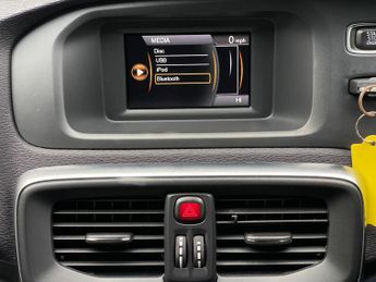 Volvo V40 Cross Country 1.6 D2 Lux Powershift Euro 5 (s/s) 5dr