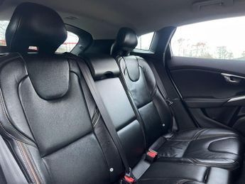 Volvo V40 Cross Country 1.6 D2 Lux Powershift Euro 5 (s/s) 5dr