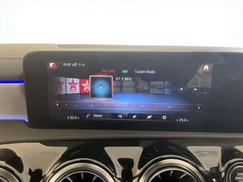 Mercedes-Benz CLA 1.3 CLA250e 15.6kWh AMG Line (Premium) Coupe 4dr Petrol Plug-in 