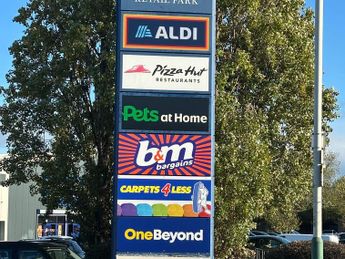 Nissan Qashqai 2.0 n-tec+ SUV 5dr Petrol CVT 2WD Euro 5 (140 ps)