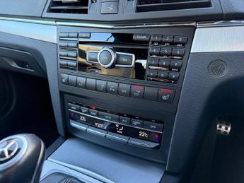 Mercedes-Benz E Class 3.0 E350 CDI V6 BlueEfficiency Sport Cabriolet G-Tronic Euro 5 2