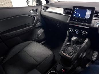 RENAULT CAPTUR Iconic Edition E-TECH Hybrid 145 Auto MY21.5